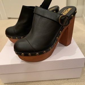 Woodies by Jeffrey Campbell